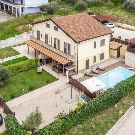 בית נופש Residenza Lara *